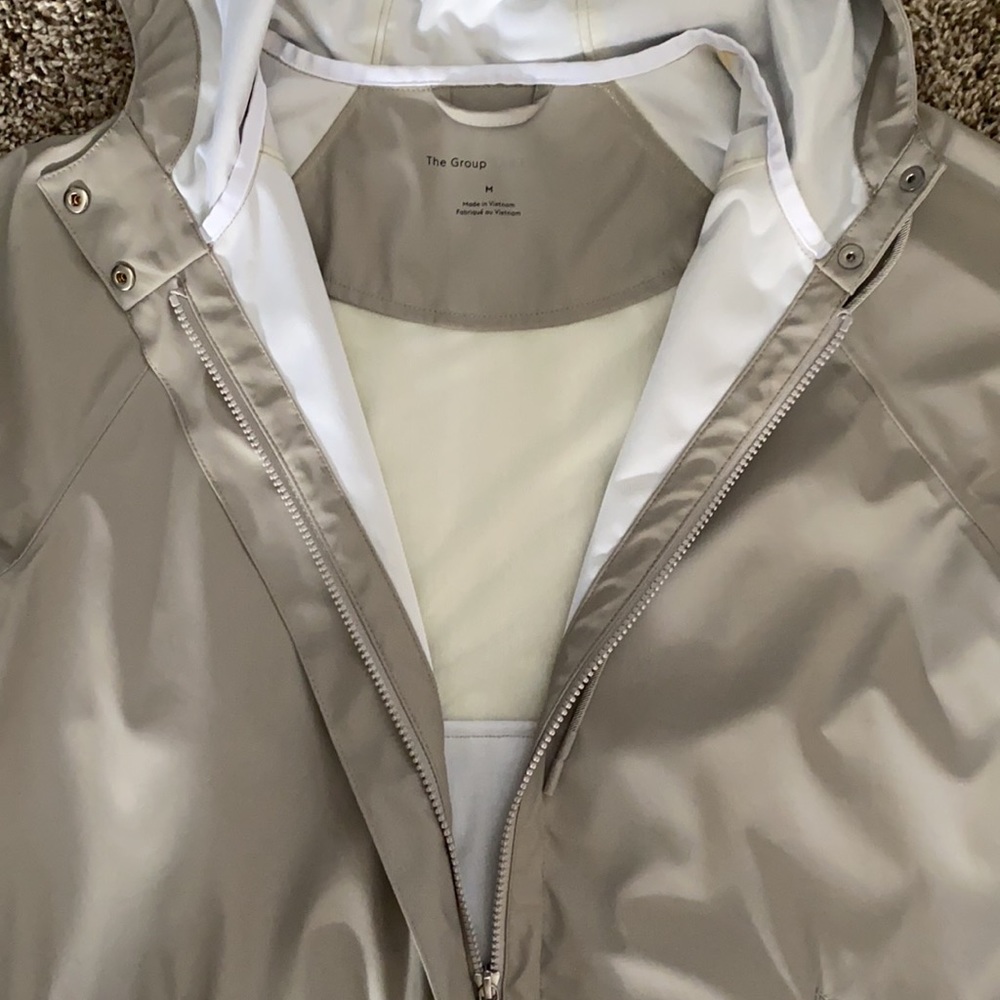 NWOT Anorak Rain Jacket - Picture 8 of 16